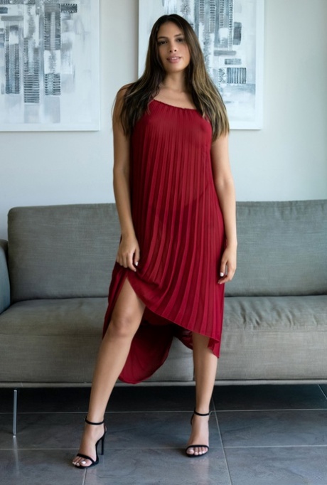 Mustafa Kemal Premium Escort Isabella ile Unutulmaz Saatler